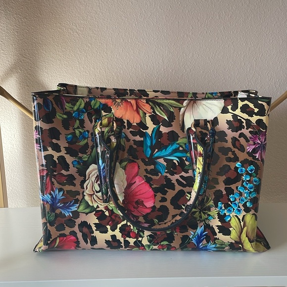Versona Multicolored Leopard Print Purse w/ Crossbody (2) - Picture 2 of 13